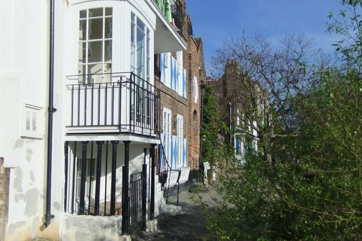 Houses along Strand-on-the-Green, at the Kew Bridge end of Chiswick